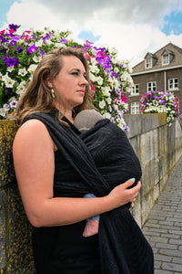 Yaro ringsjal - Dandy Puffy Black Alpaca Wool Ring Sling - 40% bomull, 30% baby alpacka, 20% merinoull - Utförsäljning!