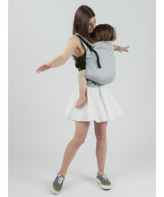 Laden Sie das Bild in den Galerie-Viewer, ISARA Preschooler Carrier - Pearl Grey - 100% bomull
