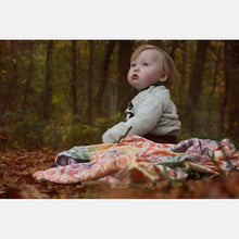 Ladda upp bild till gallerivisning, Yaro ringsjal - La Vita Autumn Rainbow Ring Sling - 100% bomull
