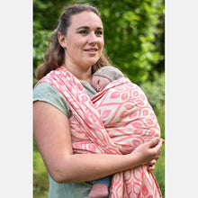 Load image into Gallery viewer, Yaro ring scarf - La Vita Duo Coral Natural Aloe Ring Sling - 70% cotton, 30% Aloe yarn
