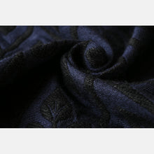 Ladda upp bild till gallerivisning, Yaro vävd sjal - La Vita Puffy Black Navy Alpaca Wool - 40% bomull, 40% Baby alpacka, 20% merinoull
