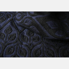 Load image into Gallery viewer, Yaro Woven wrap - La Vita Puffy Black Navy Alpaca Wool - 40% Cotton, 40% Baby Alpaca, 20% Merino Wool
