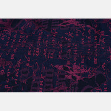 Load image into Gallery viewer, Yaro vävd sjal - Runes Trinity Fuchsia Navy Paper Kapok - 60% bomull, 25% papper, 15% kapok - Utförsäljning!
