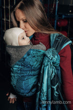 Laden Sie das Bild in den Galerie-Viewer, Long Woven Baby Wrap/Vävd sjal -  WEAVING CHALLENGE - ROOTS AND WINGS - 100% bomull - Begagnad
