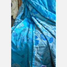 Load image into Gallery viewer, Yaro woven wrap - Starfish Duo Blue Grey Confetti - 99% cotton, 1% silk - Sale!
