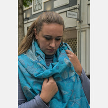 Load image into Gallery viewer, Yaro woven wrap - Starfish Duo Blue Grey Confetti - 99% cotton, 1% silk - Sale!
